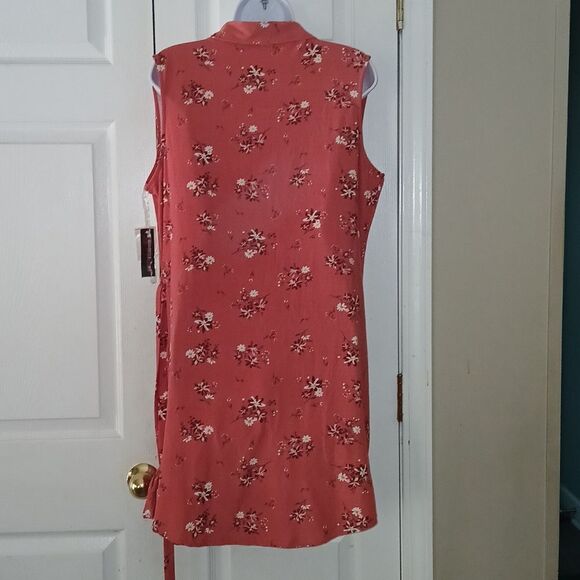 No Boundaries Sleeveless dusty mauve floral belted tshirt dress Sz XXL (19) NWT - Picture 5 of 8
